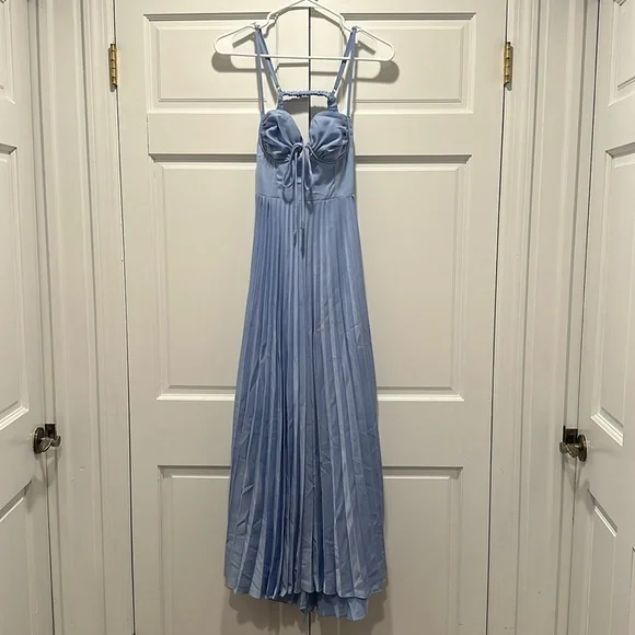 Maxi Pleated Dress - Picture 2 of 7